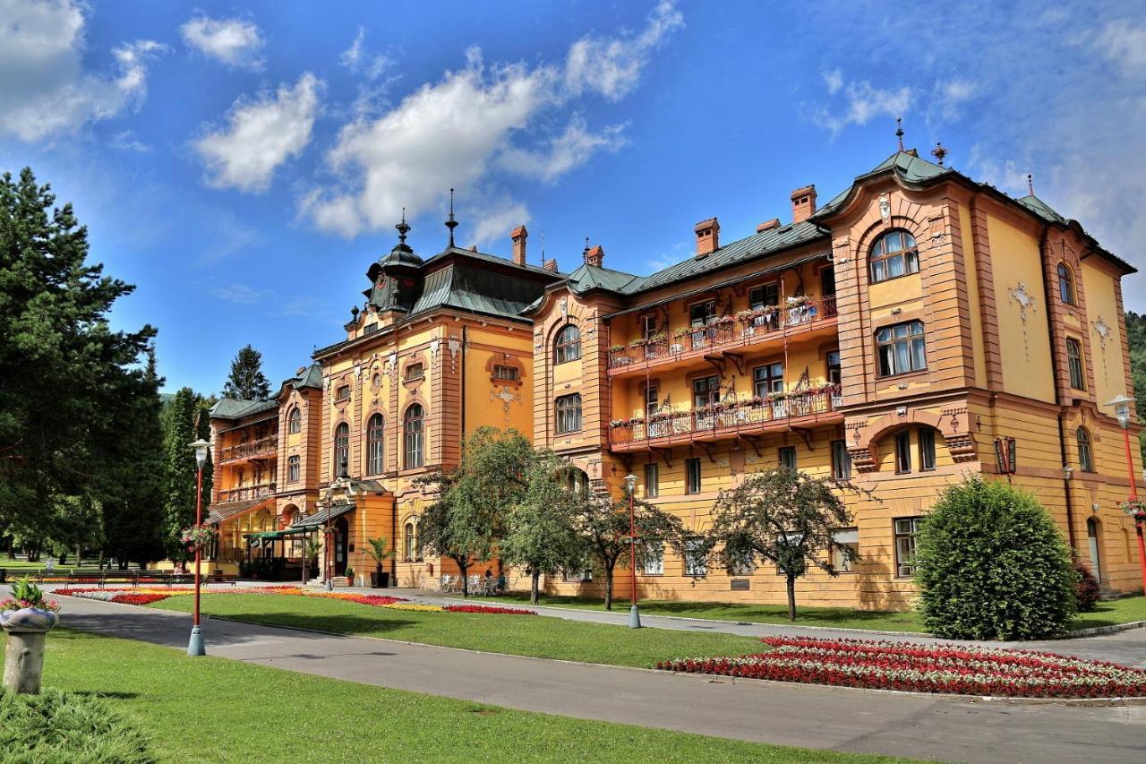 Penzion Fistra Frickovce Buitenkant foto